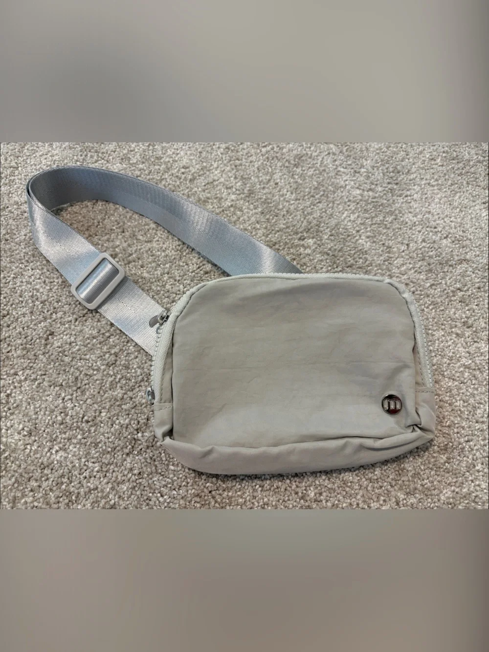 Neutral Gray/Beige Women's Crossbody Bag with Adjustable Silver Strap